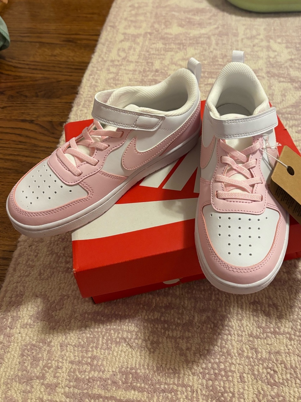 Nike Kids Pink and White Low-Top Sneakers with Hook-and-Loop Strap